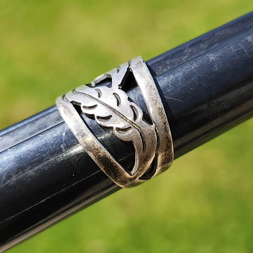 Vintage Mexican Sterling Silver 925 Wide Leaf Band Ring Signed MLM Sz 8& Up